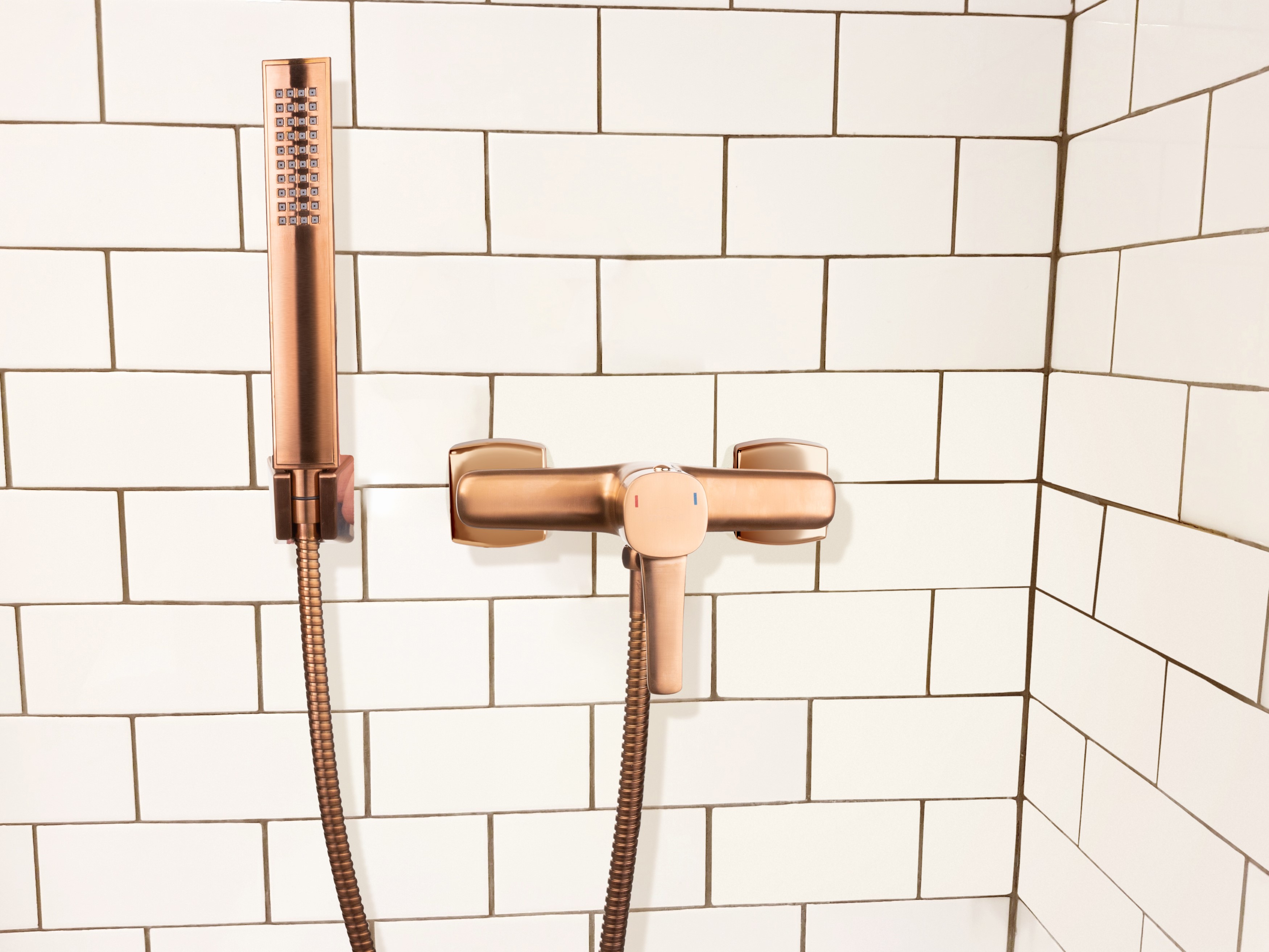 Invena Glamour bateria prysznicowa ścienna miedź BN-02-014