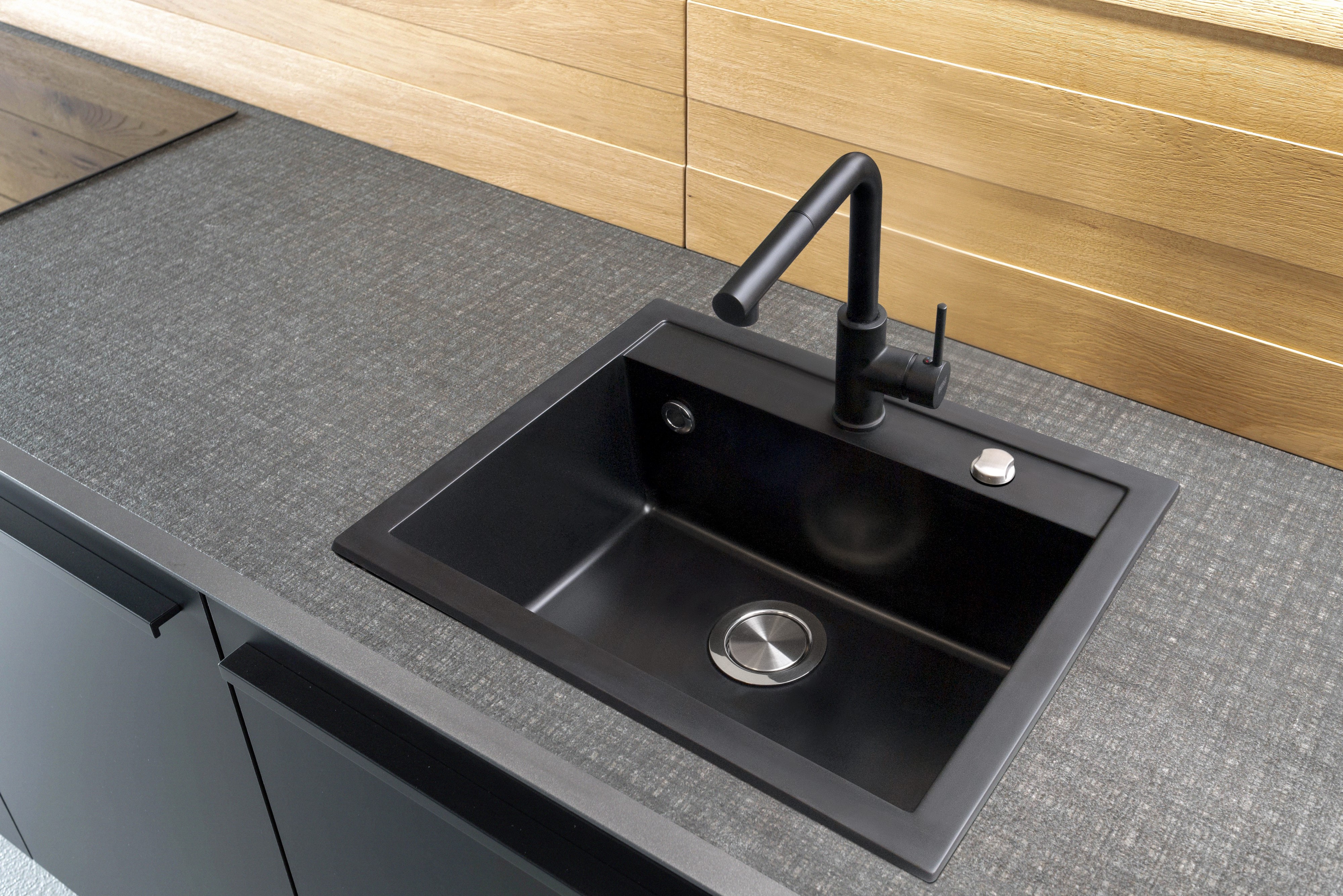 Berg Hobart zlewozmywak granitowy 56,5x51 cm bazalt BRQ19104