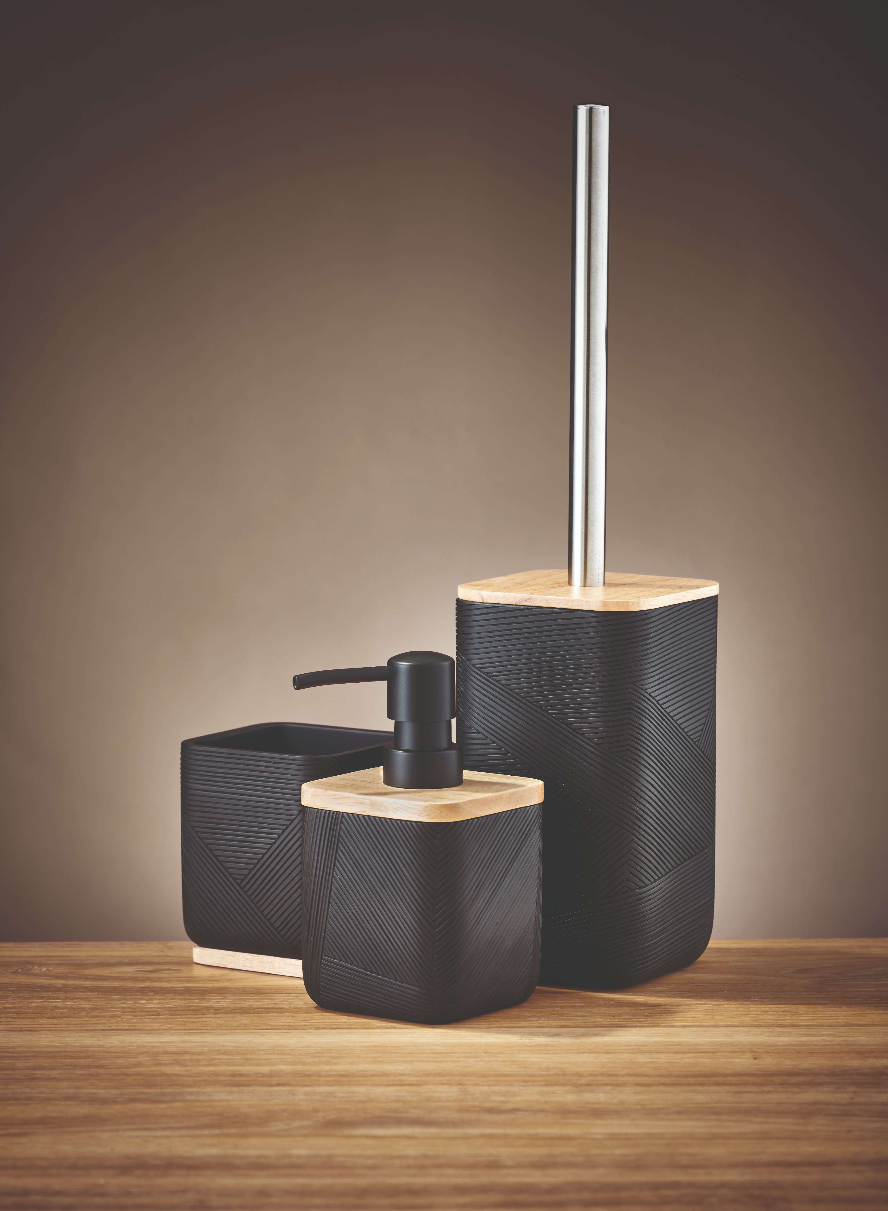 Kleine Wolke Crossover kubek na szczoteczki stojący czarny/bambus 8094926852 - Wysyłka w 24h