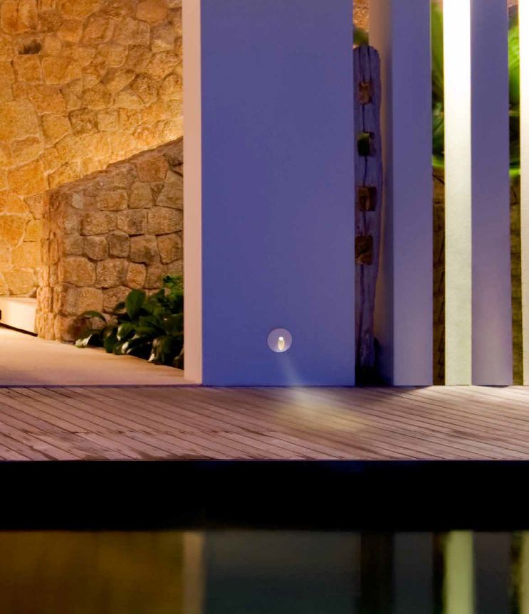 Mantra Aspen lampa przypodłogowa zewnętrzna 1x3W piaskowa biel 7023