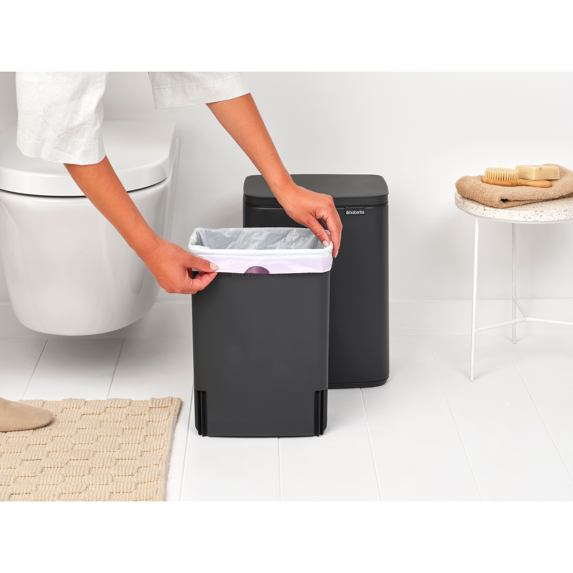 Brabantia Bo kosz na śmieci 12 l czarny 233746
