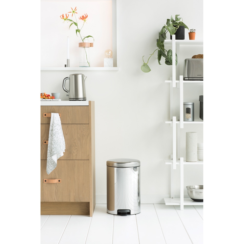 Brabantia NewIcon kosz na śmieci 20 l pedałowy stal polerowana 114267