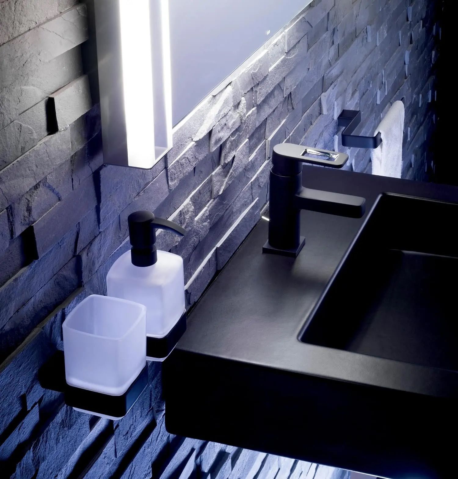 Emco Loft kubek do mycia zębów czarny/szkło satynowane 052013300