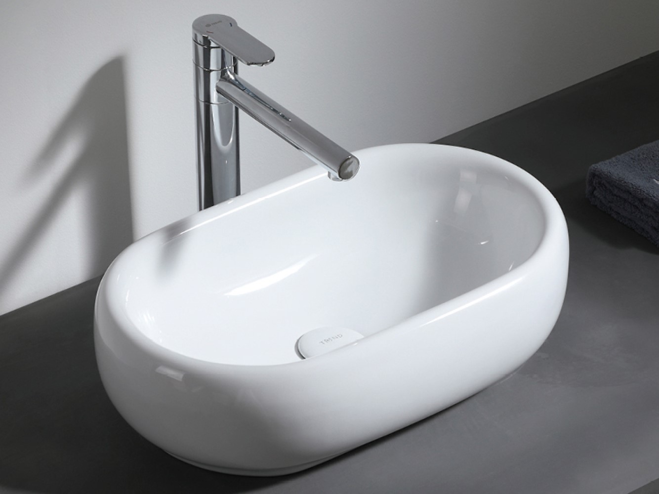 Uptrend Hebe umywalka 50x30,5 cm nablatowa owalna biały połysk TR4958