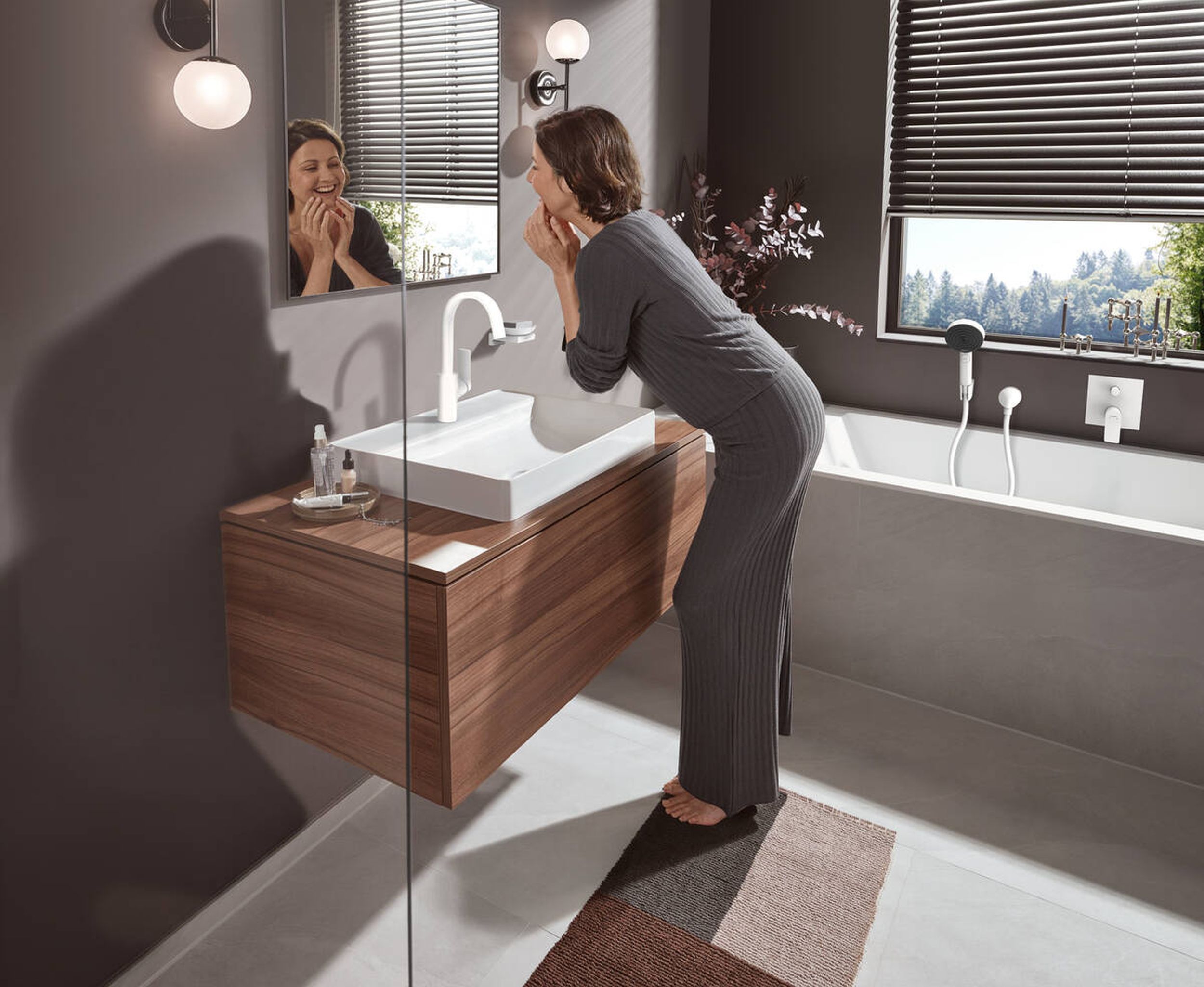 Hansgrohe Vivenis bateria umywalkowa stojąca EcoSmart biały mat 75030700