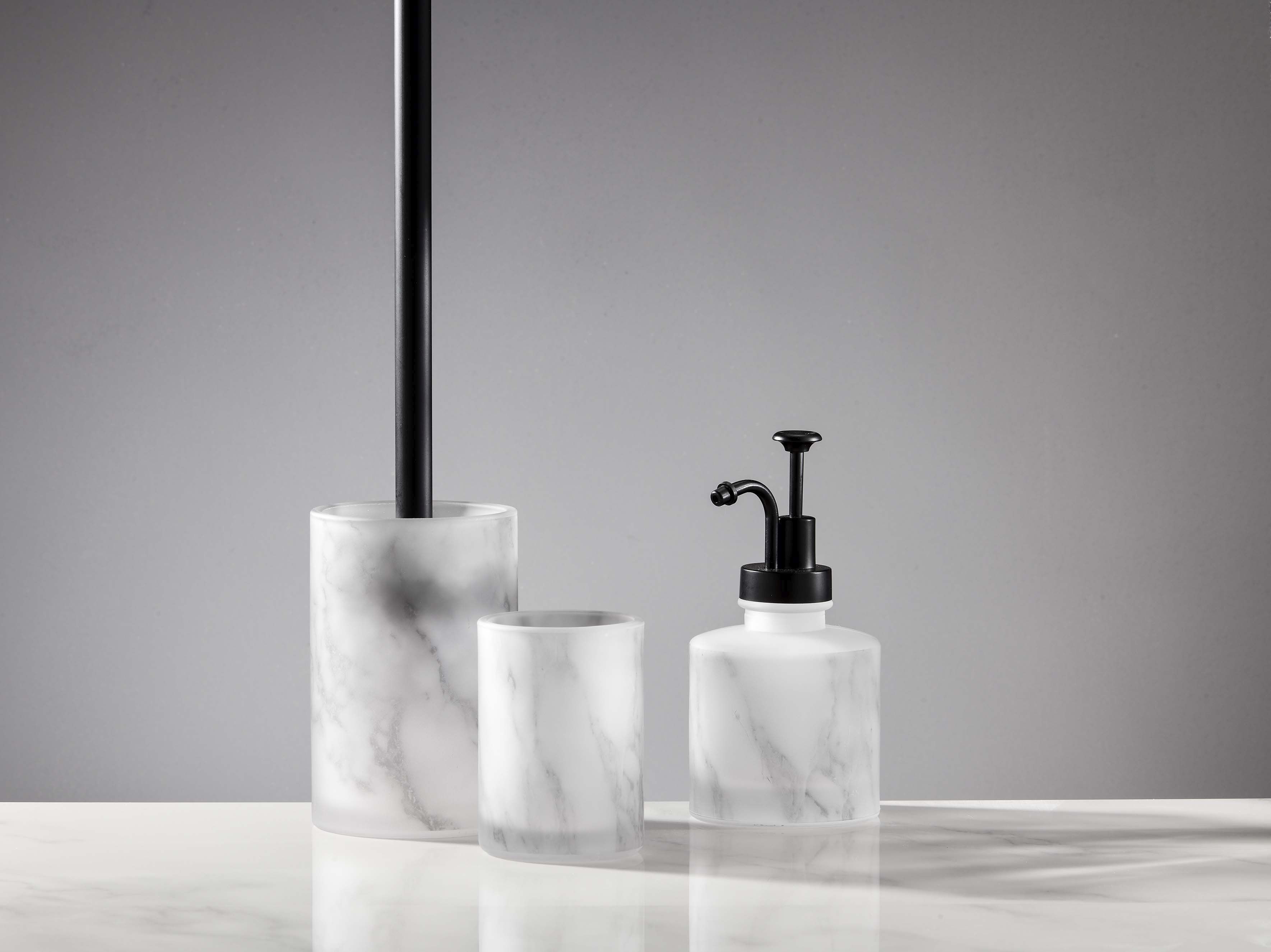 Kleine Wolke Marmor kubek na szczoteczki stojący biały 8033901852