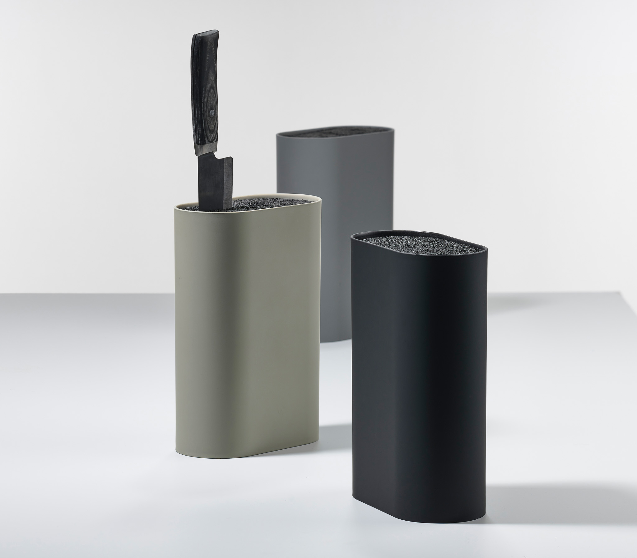 Zone Denmark Singles stojak na noże 17x7x24 cm czarny 330468