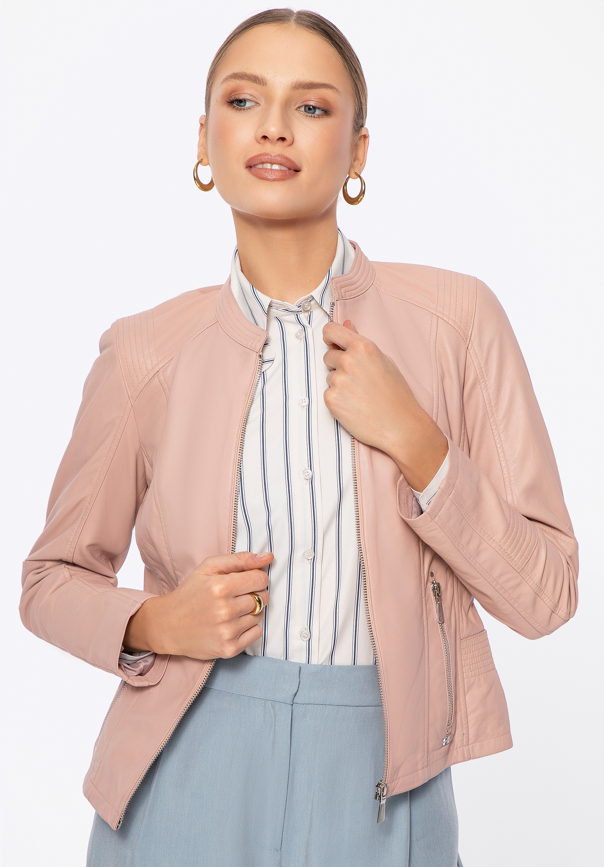 Damska kurtka ze skóry owczej z przeszyciami różowa