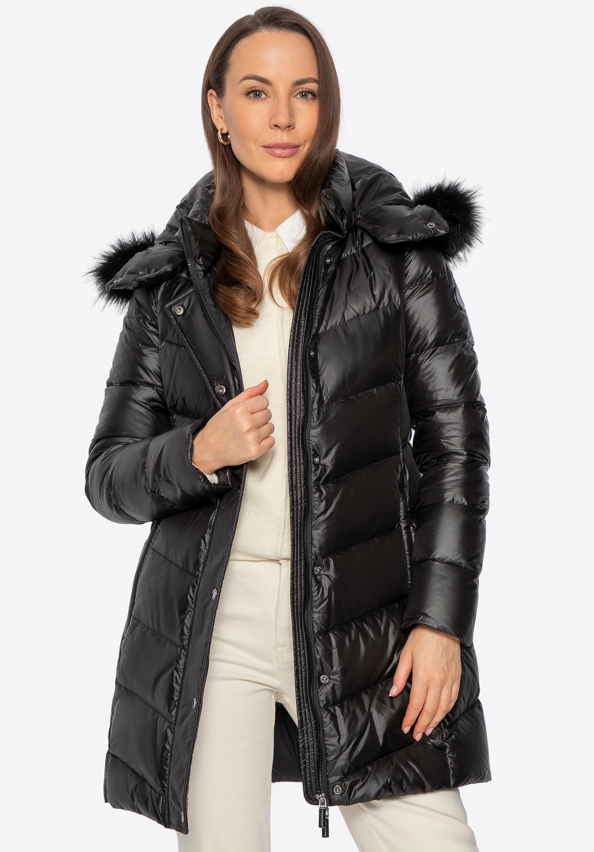 Pikowana damska kurtka z naturalnym puchem czarna