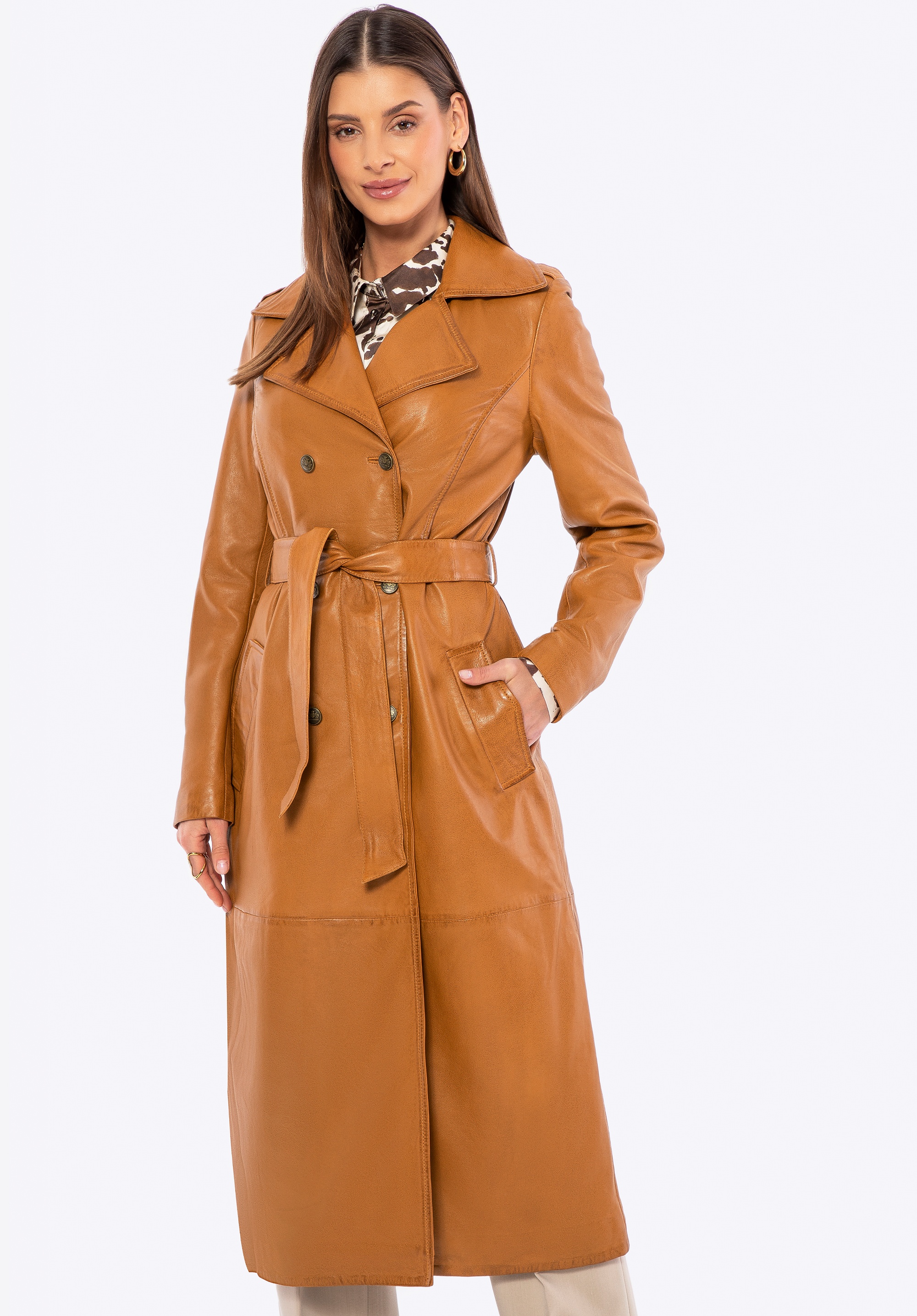 Damski płaszcz ze skóry owczej dwurzędowy karmelowy