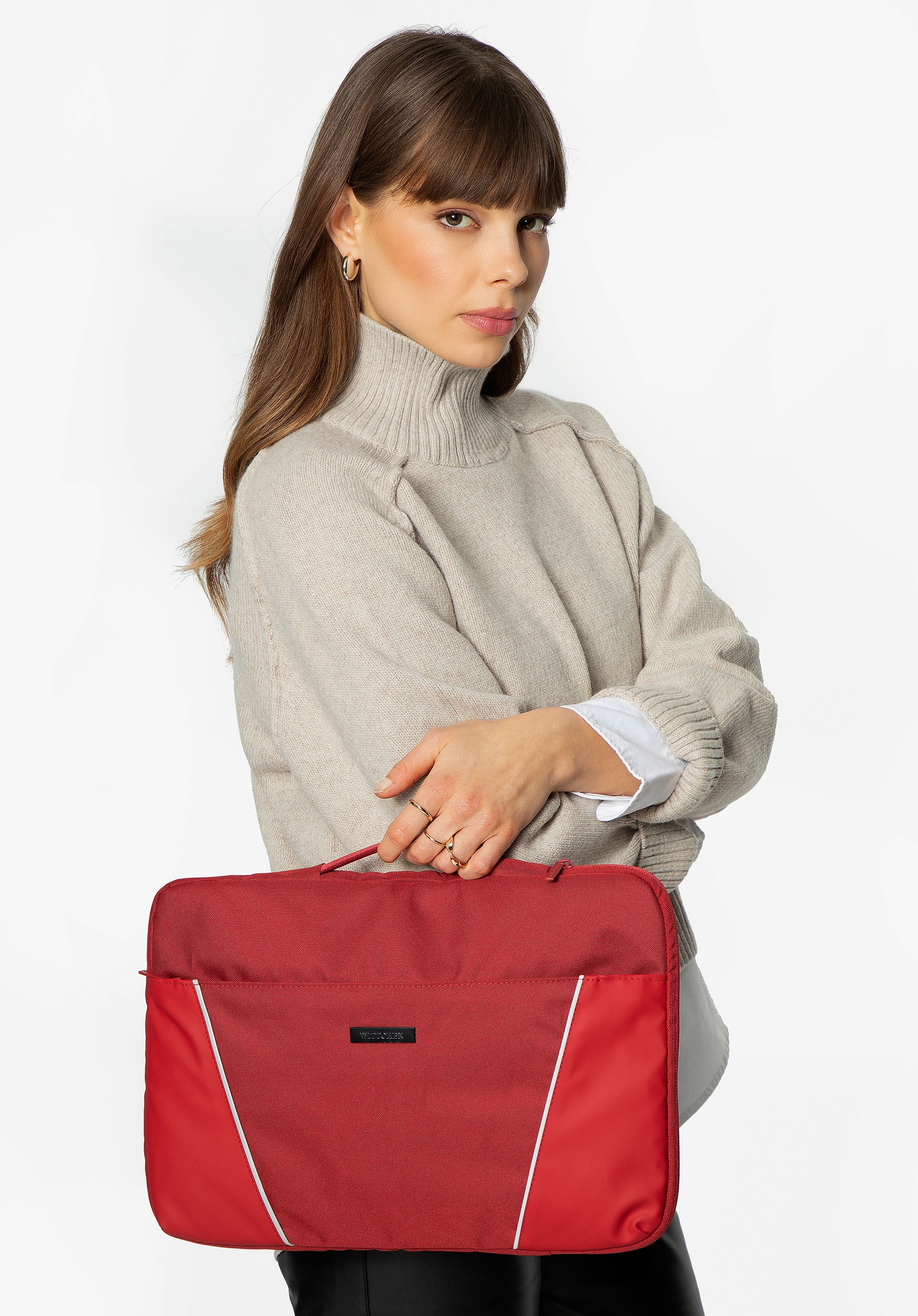 Pokrowiec na laptopa 15'' z ukośnymi przeszyciami wiśniowy