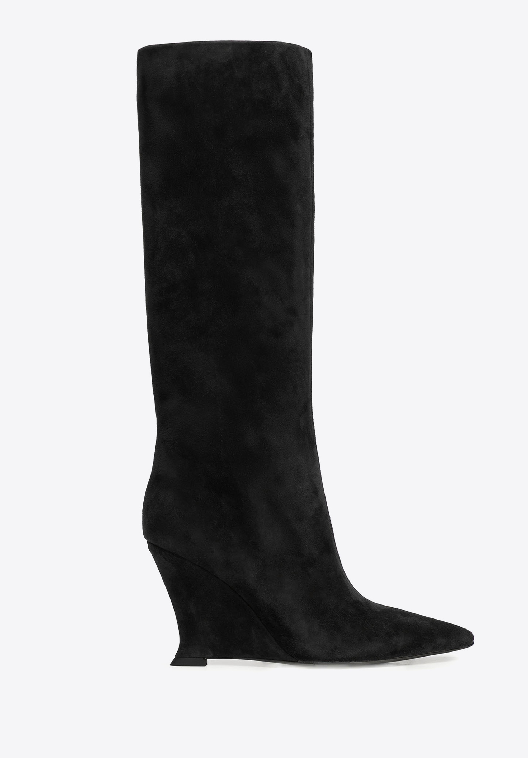 Damskie kozaki ze skóry naturalnej zamszowej na koturnie czarne