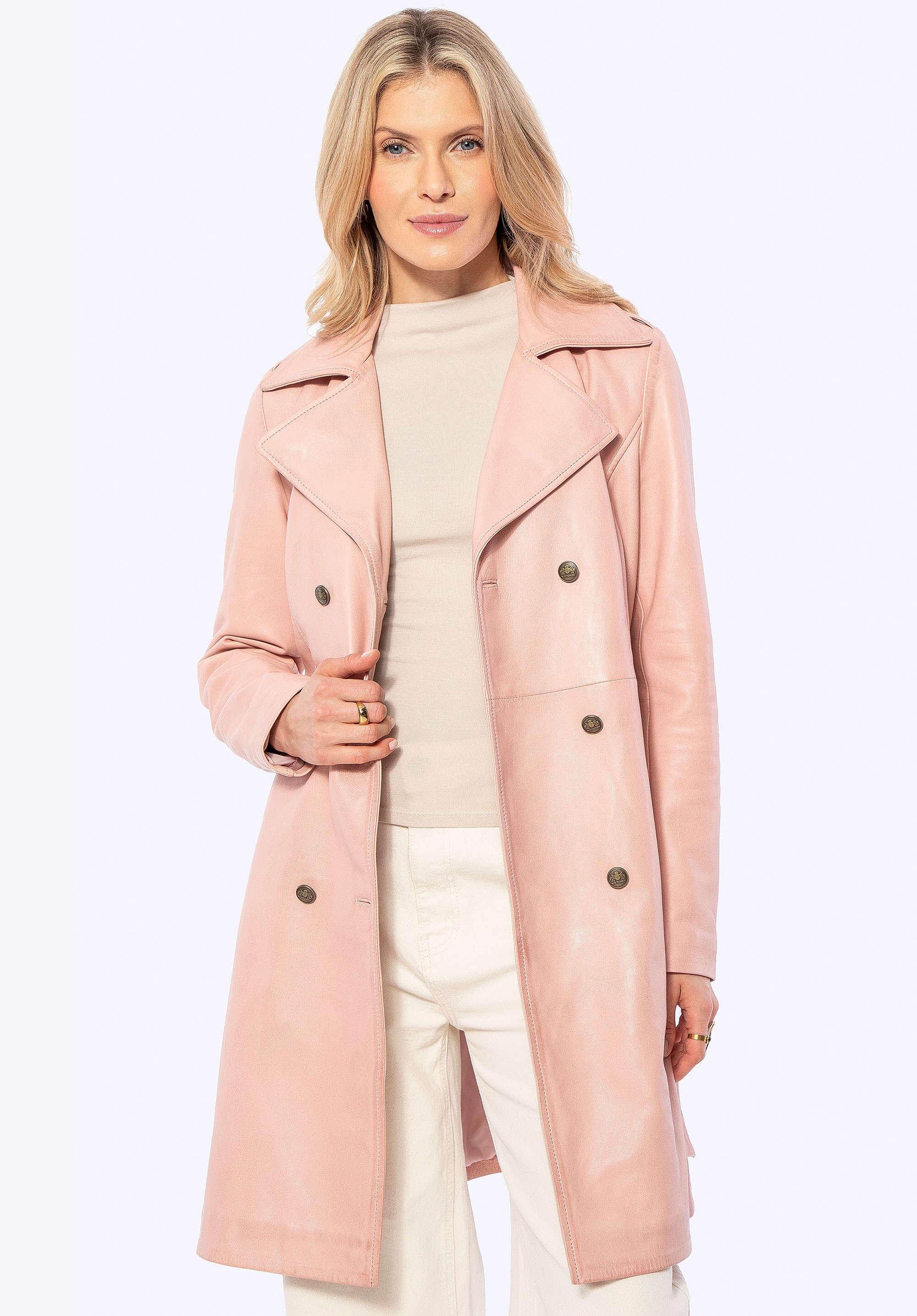 Damski płaszcz ze skóry owczej różowy