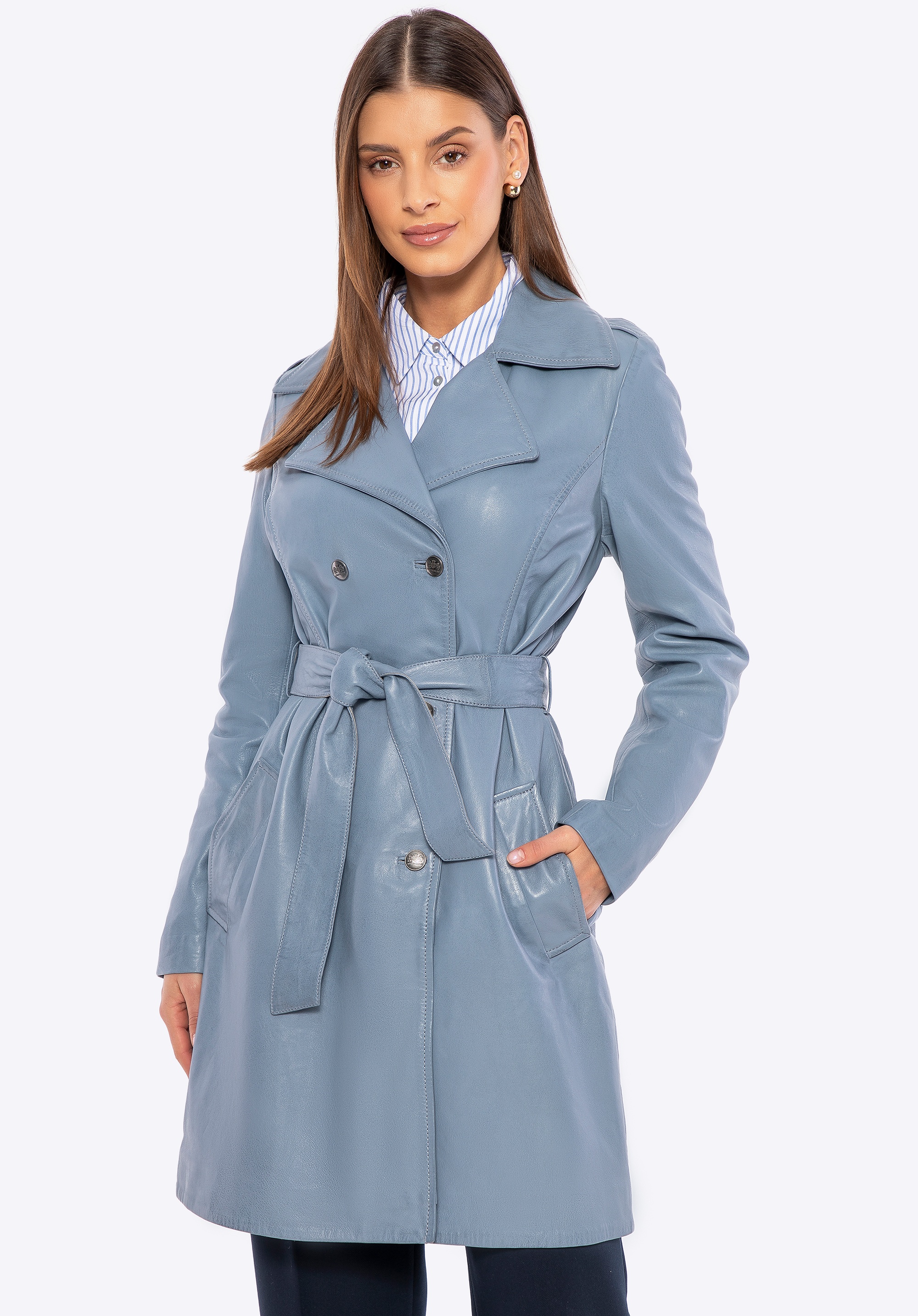 Damski płaszcz ze skóry owczej niebieski