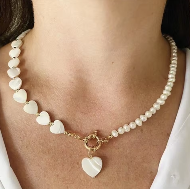 Naszyjnik z serduszek i perełek 215