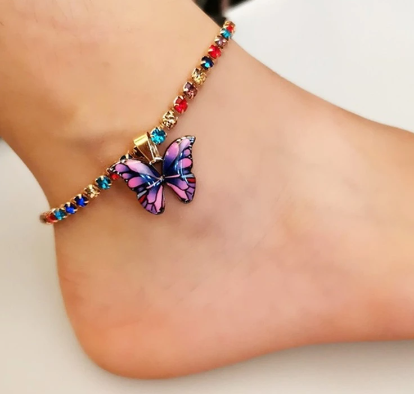 Bransoletka na nogę z ozdobnym motylkiem 029