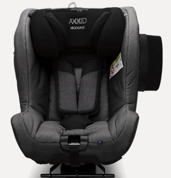 Axkid Modukid Seat - fotelik samochodowy bez bazy dla dzieci od 61 do 105 cm wzrostu lub do 18 kg do ok. 4 lat