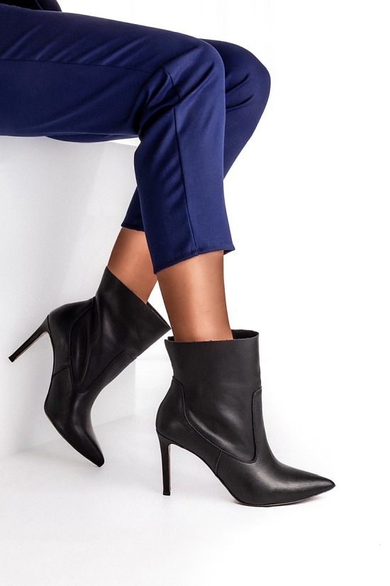 Botki damskie 358/47 Czarne lico