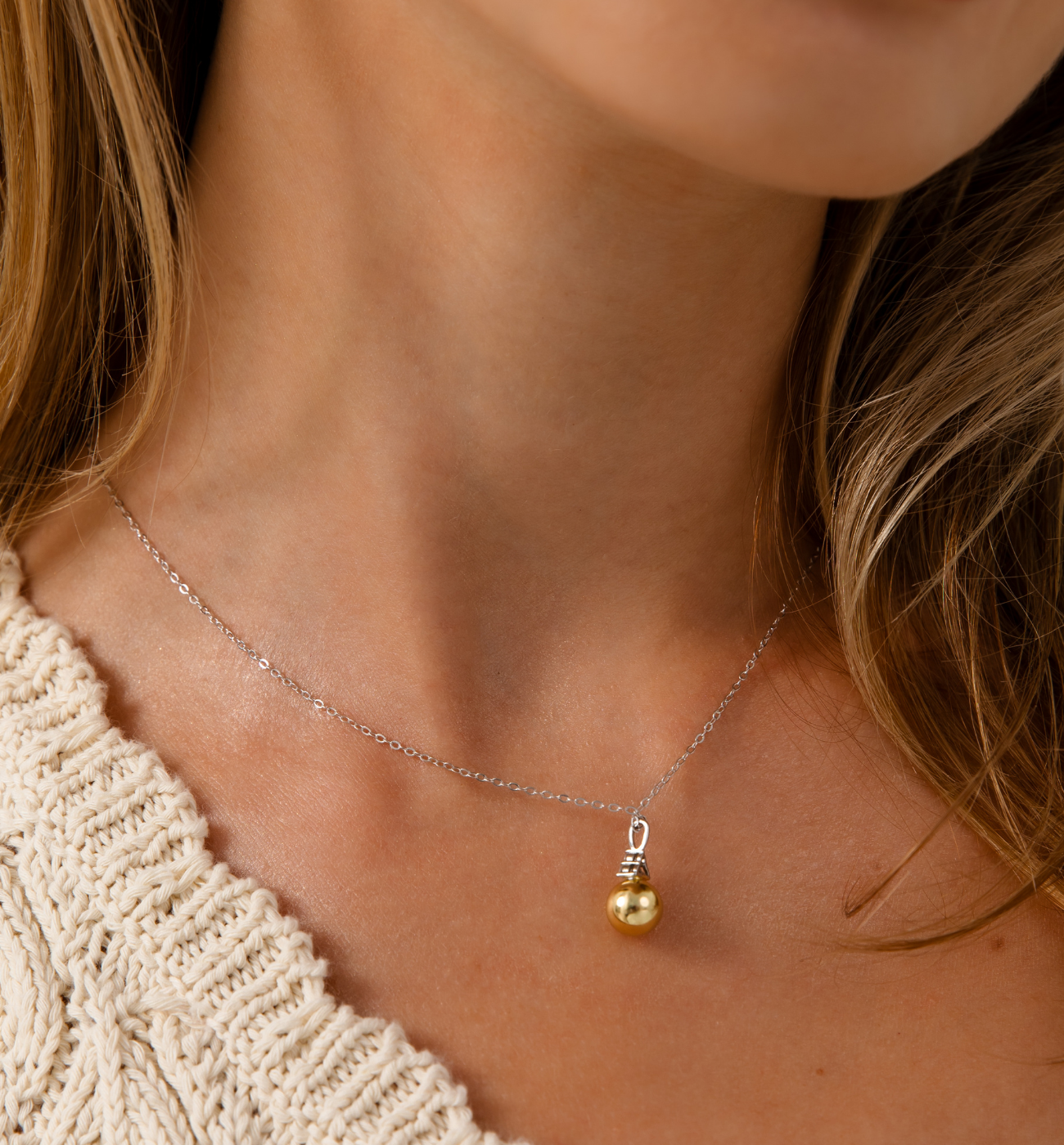 Naszyjnik srebrny ze złotą kulką i cyrkoniami NCA0050 - By Dziubeka