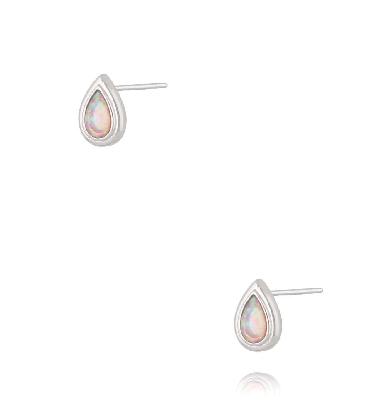 Kolczyki srebrne łezki z mlecznym opalem KCA0034