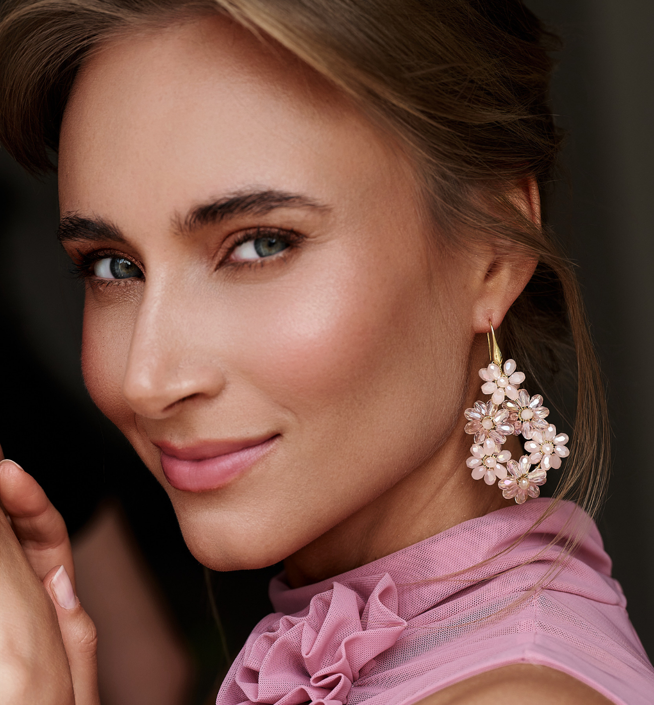 Kolczyki z różowymi kryształkami KWE0304 - By Dziubeka