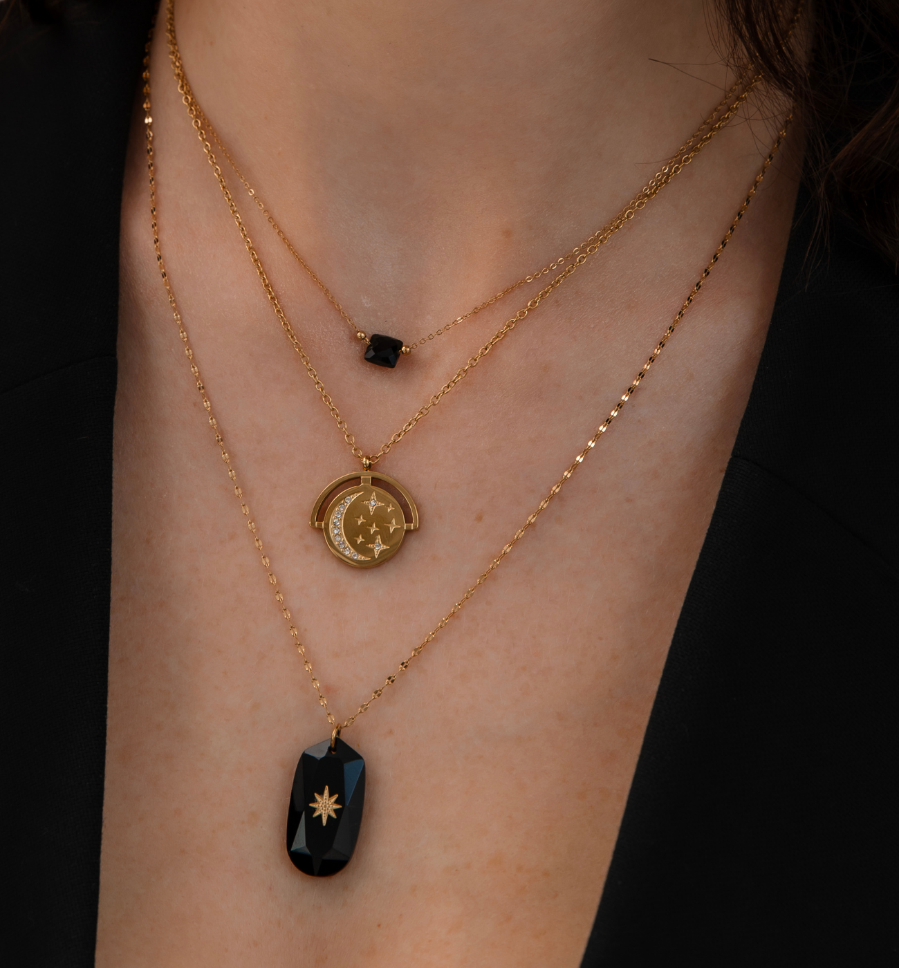 Naszyjnik z zawieszką z księżycem i gwiazdkami Cultivated NSA1257