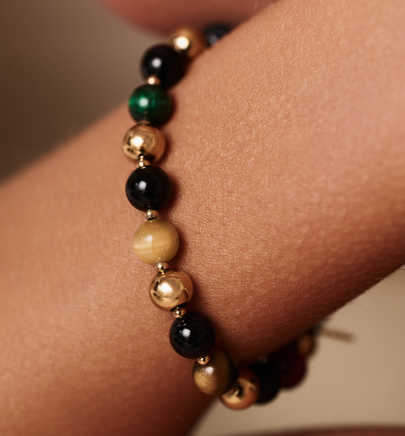 Bransoletka z agatami i tygrysim okiem BPA0523