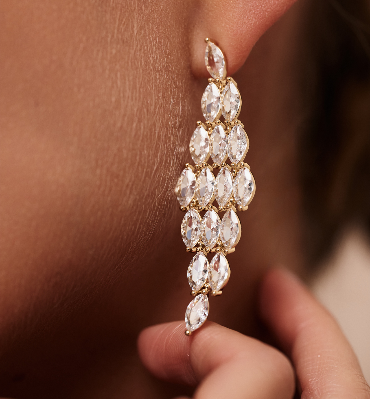 Kolczyki z kryształkami złote długie - By Dziubeka