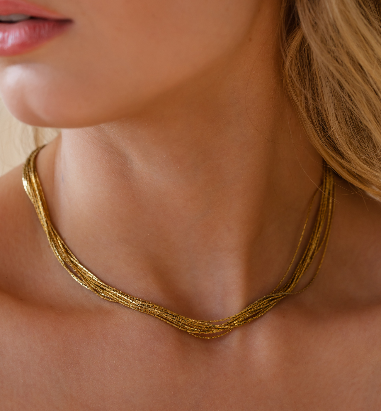 Naszyjnik z łańcuszkami złoty NSY0545