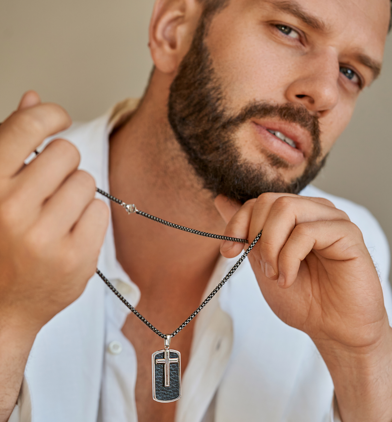 Naszyjnik z krzyżykiem i nieśmiertelnikiem Ludin NMITC0124