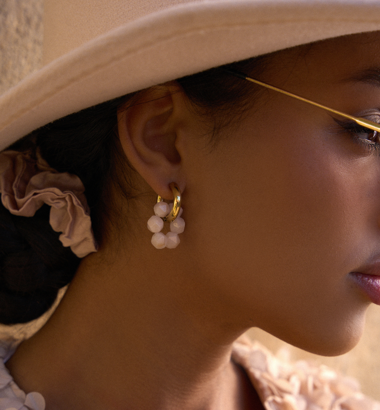 Kolczyki okrągłe z różowymi jadeitami Brit KPA0261