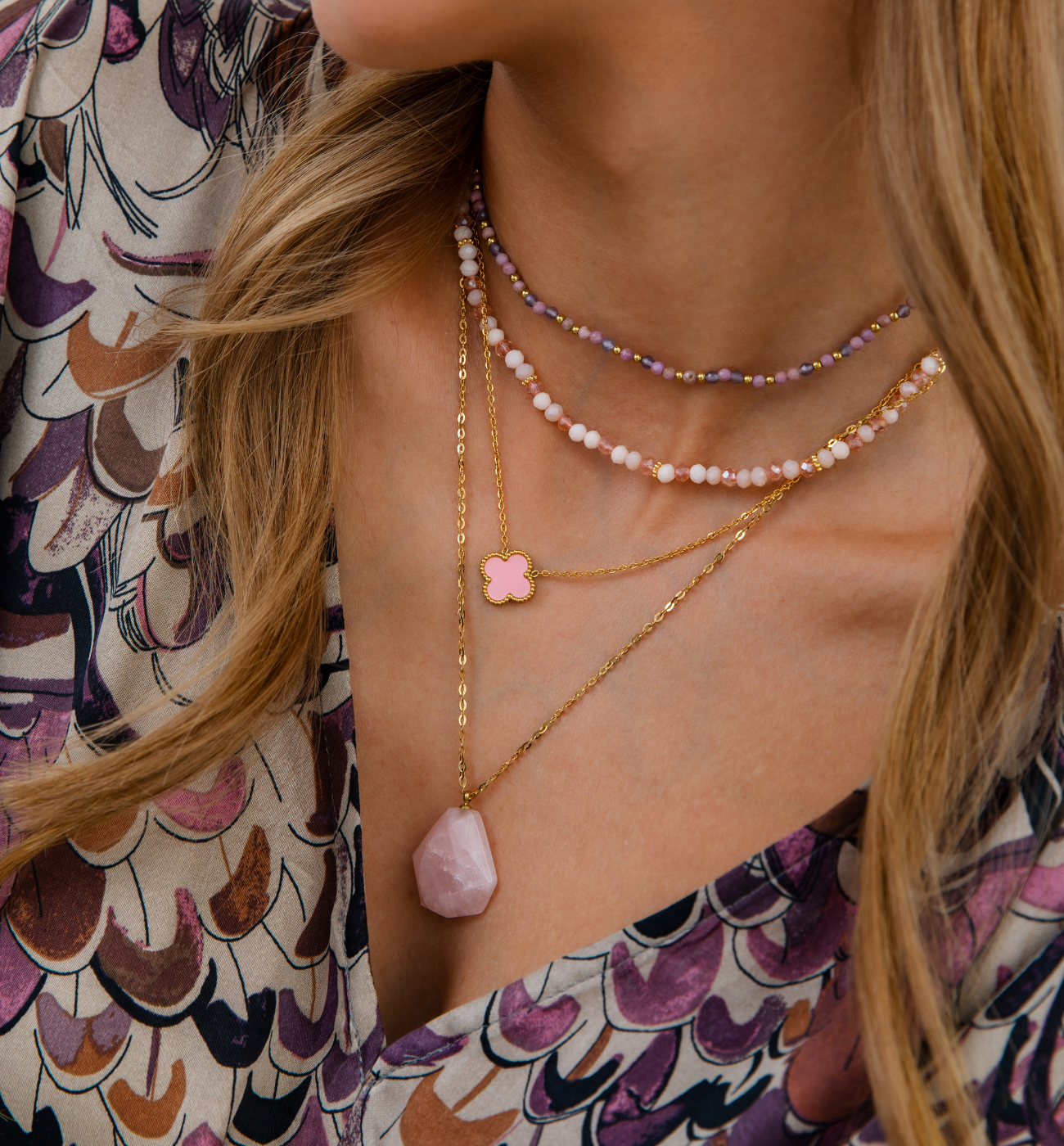 Naszyjnik złoty z różową koniczynką Clovers NSY0322