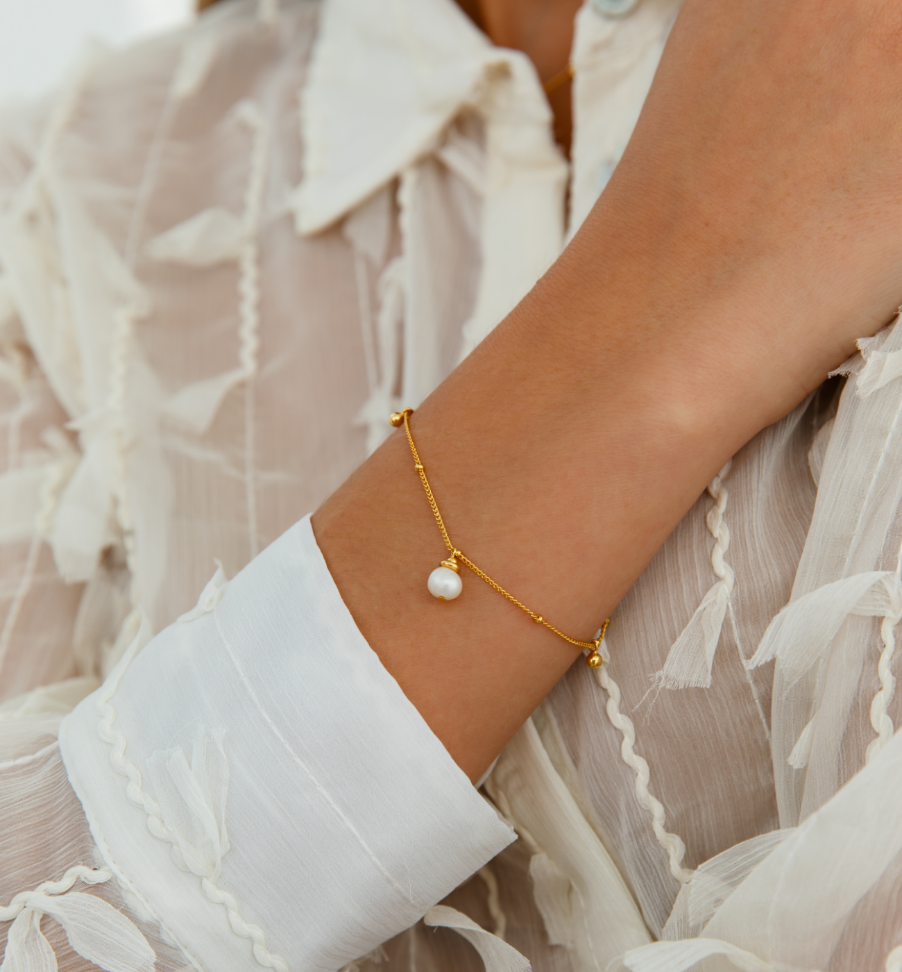 Bransoletka złota z perłą BLT0010 - By Dziubeka