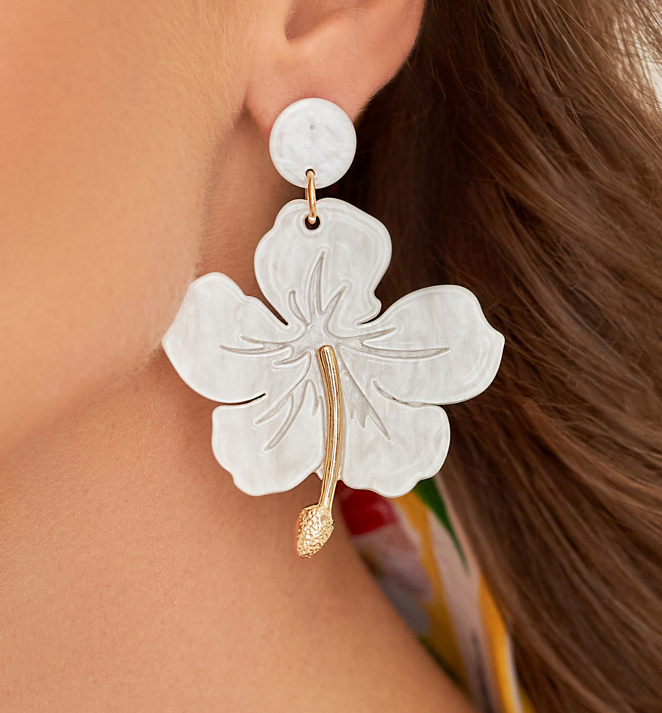 Kolczyki białe kwiaty hibiskusa Kailani KZA0071 - By Dziubeka