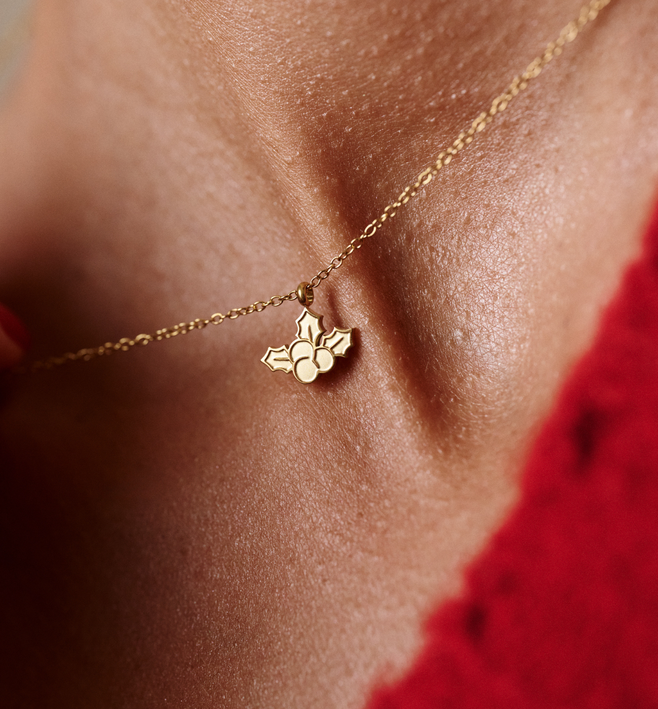 Naszyjnik ze świątecznymi listkami złoty NSA1373