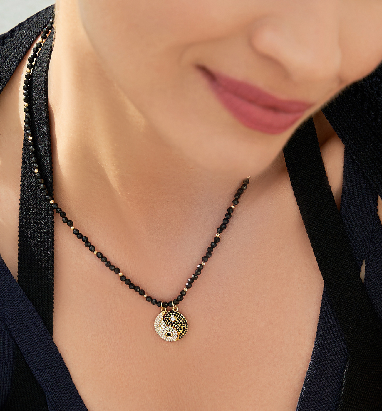 Naszyjnik czarny Yin and Yang - By Dziubeka