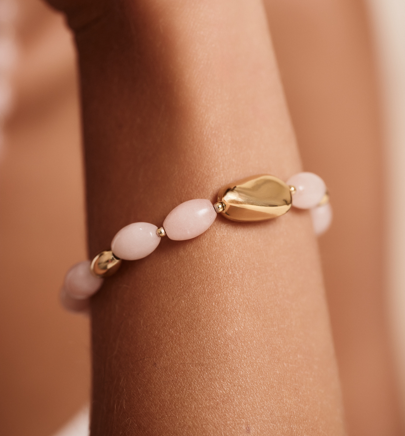 Bransoletka różowa z jadeitami BSC2299