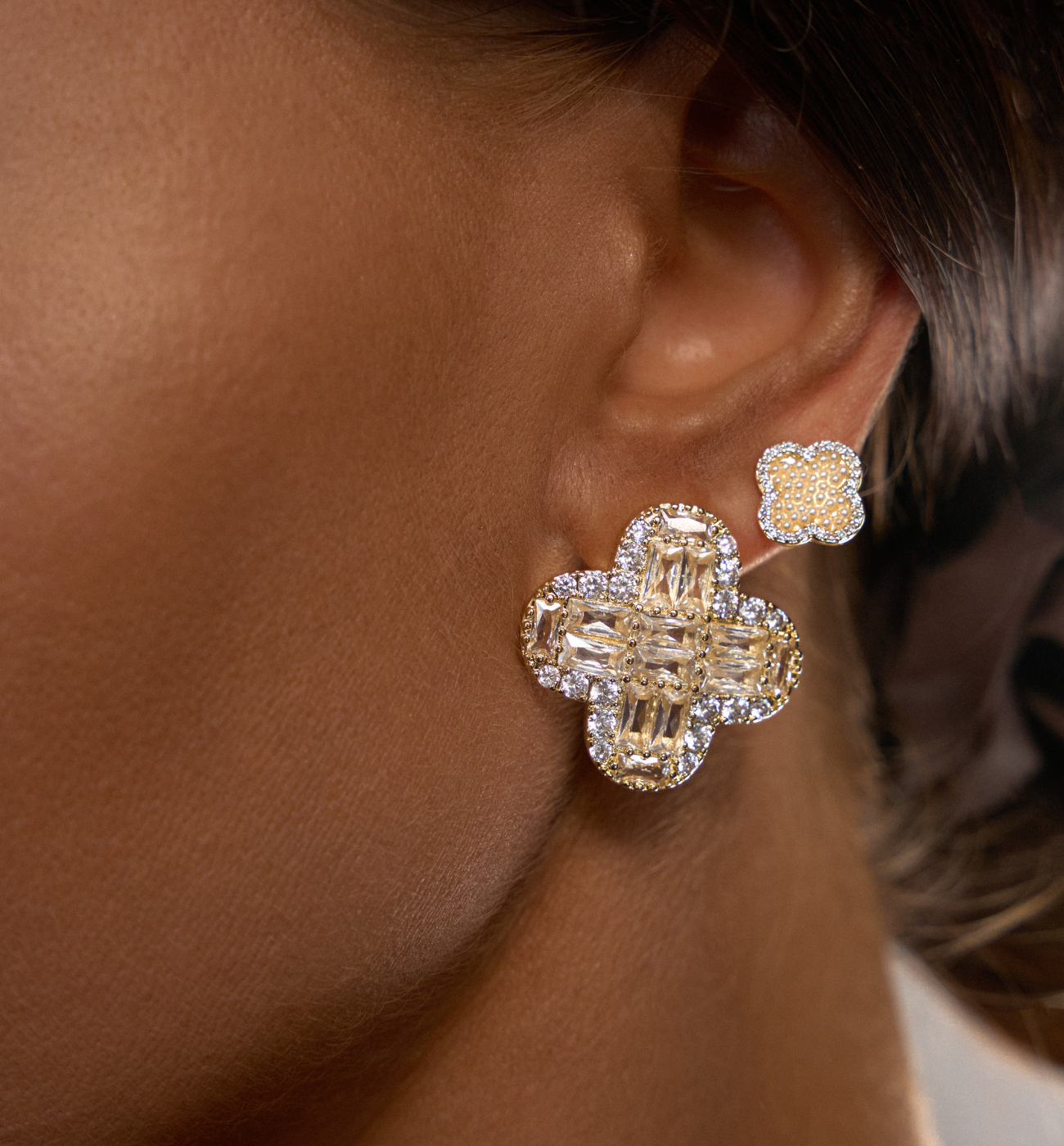 Kolczyki złote z kryształową koniczynką Cristal Clover KSS1757