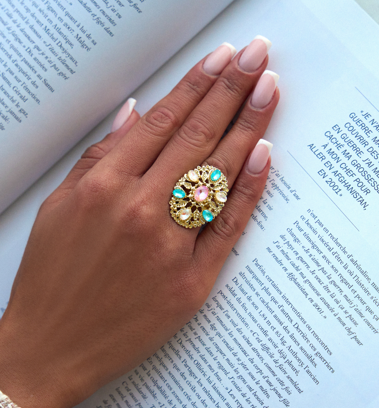 Pierścionek złoty z kryształami Multicolore PSS0151