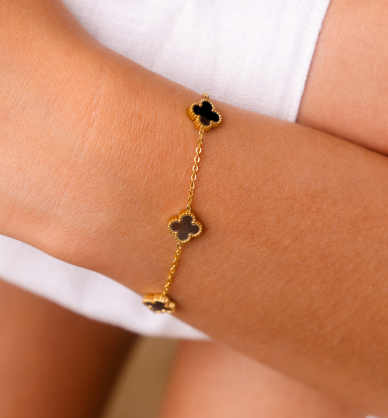 Bransoletka z koniczynkami Clovers BSY0091