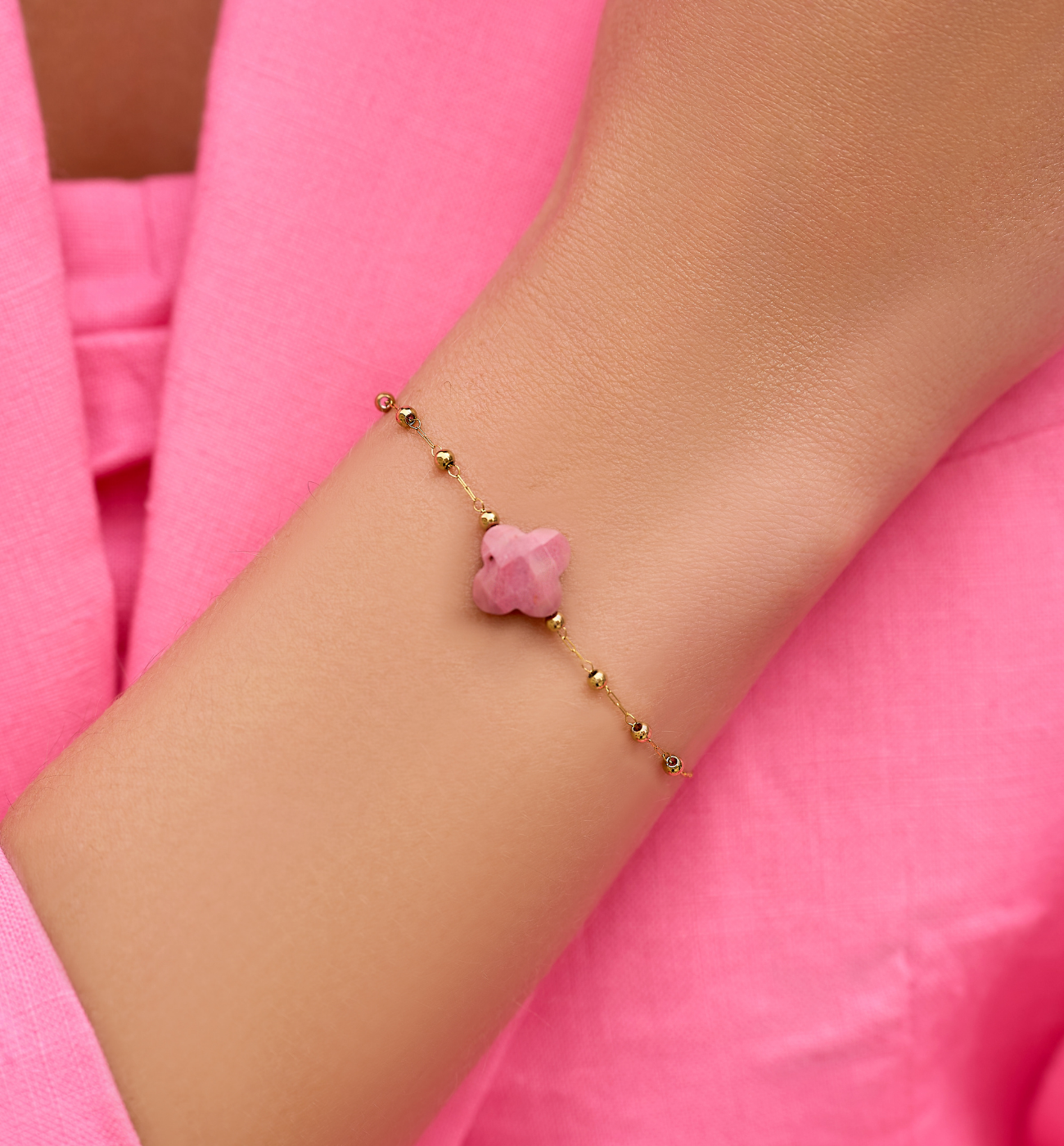 Bransoletka z koniczynką z rodonitu Creation - By Dziubeka