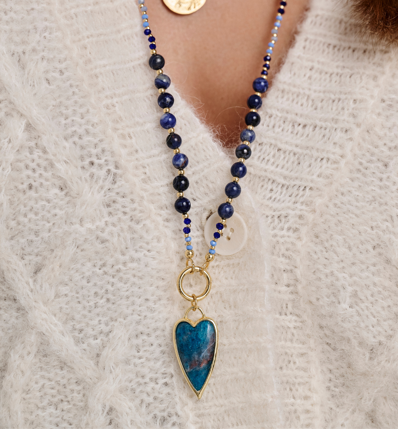Naszyjnik granatowy z sodalitami i sercem - By Dziubeka