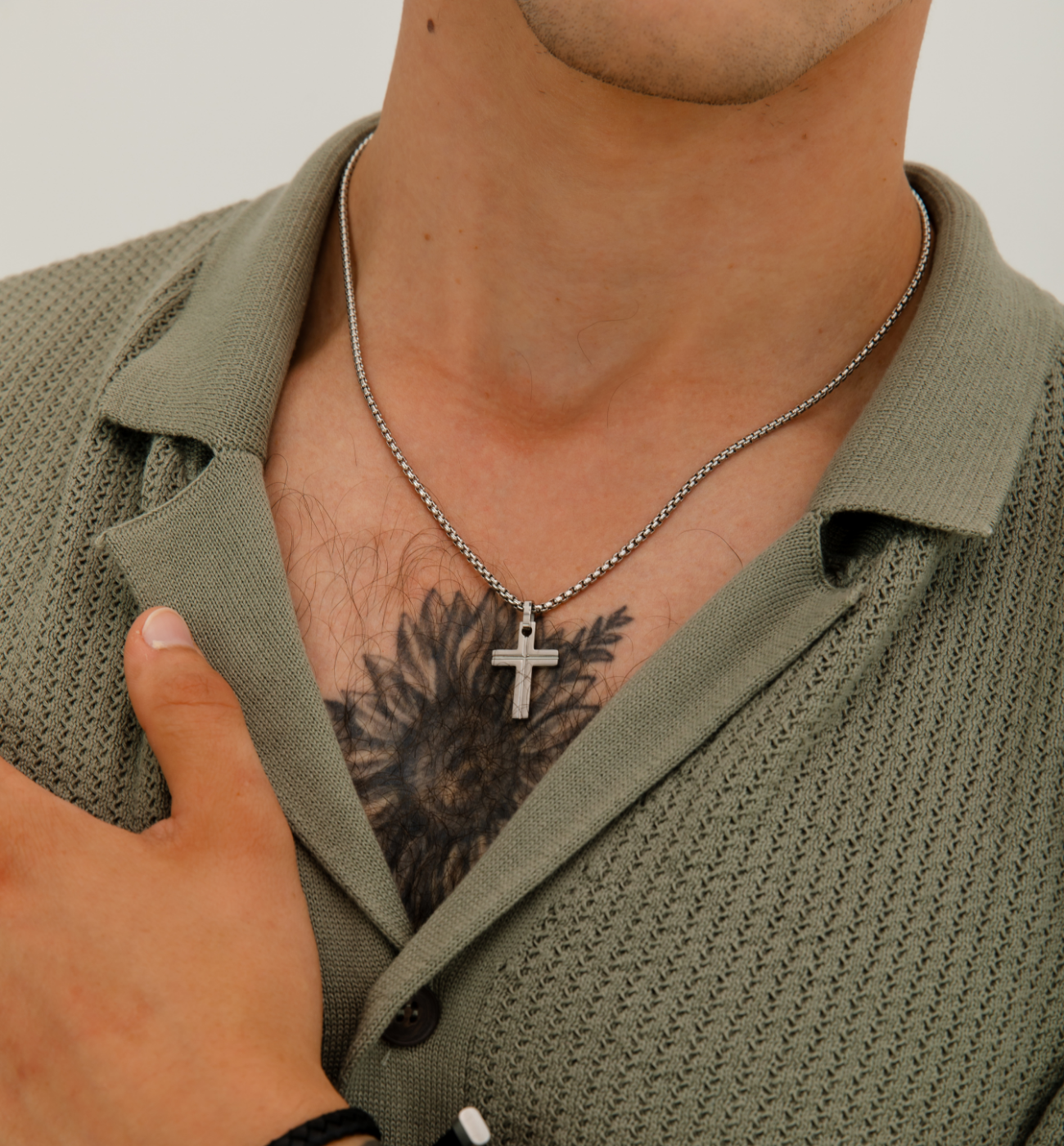 Naszyjnik męski ze srebrnym krzyżykiem - By Dziubeka