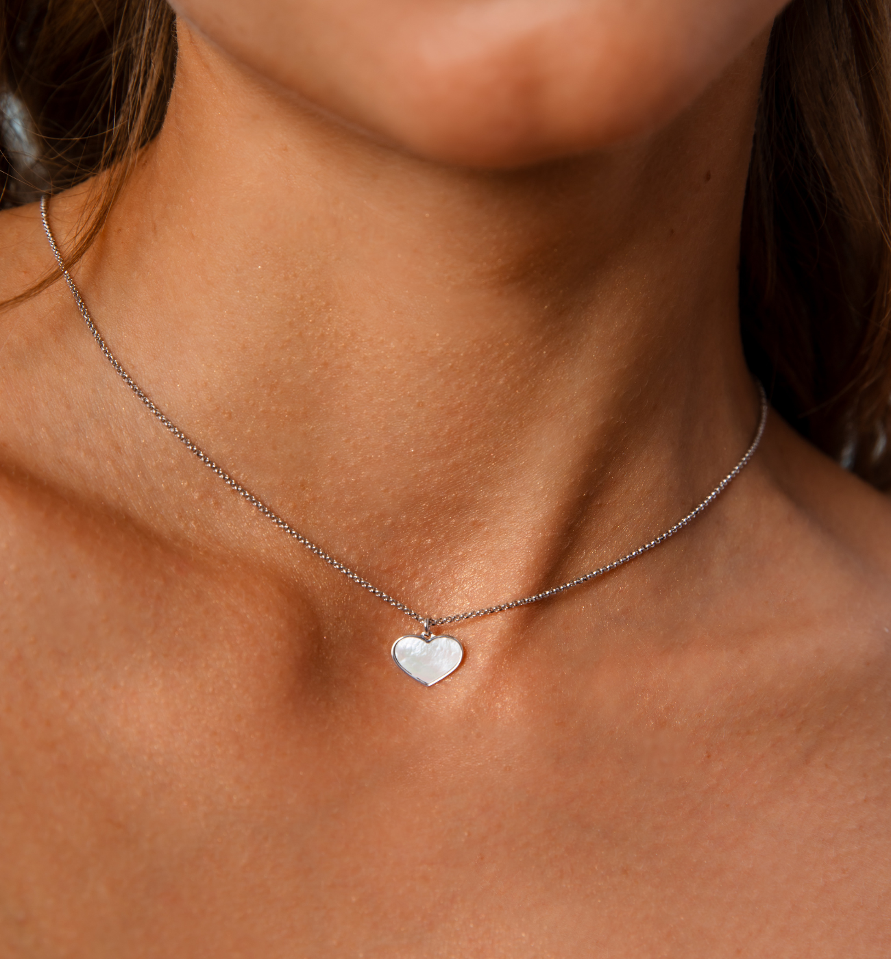 Naszyjnik z sercem z masą perłową srebrny NGG0003 - By Dziubeka