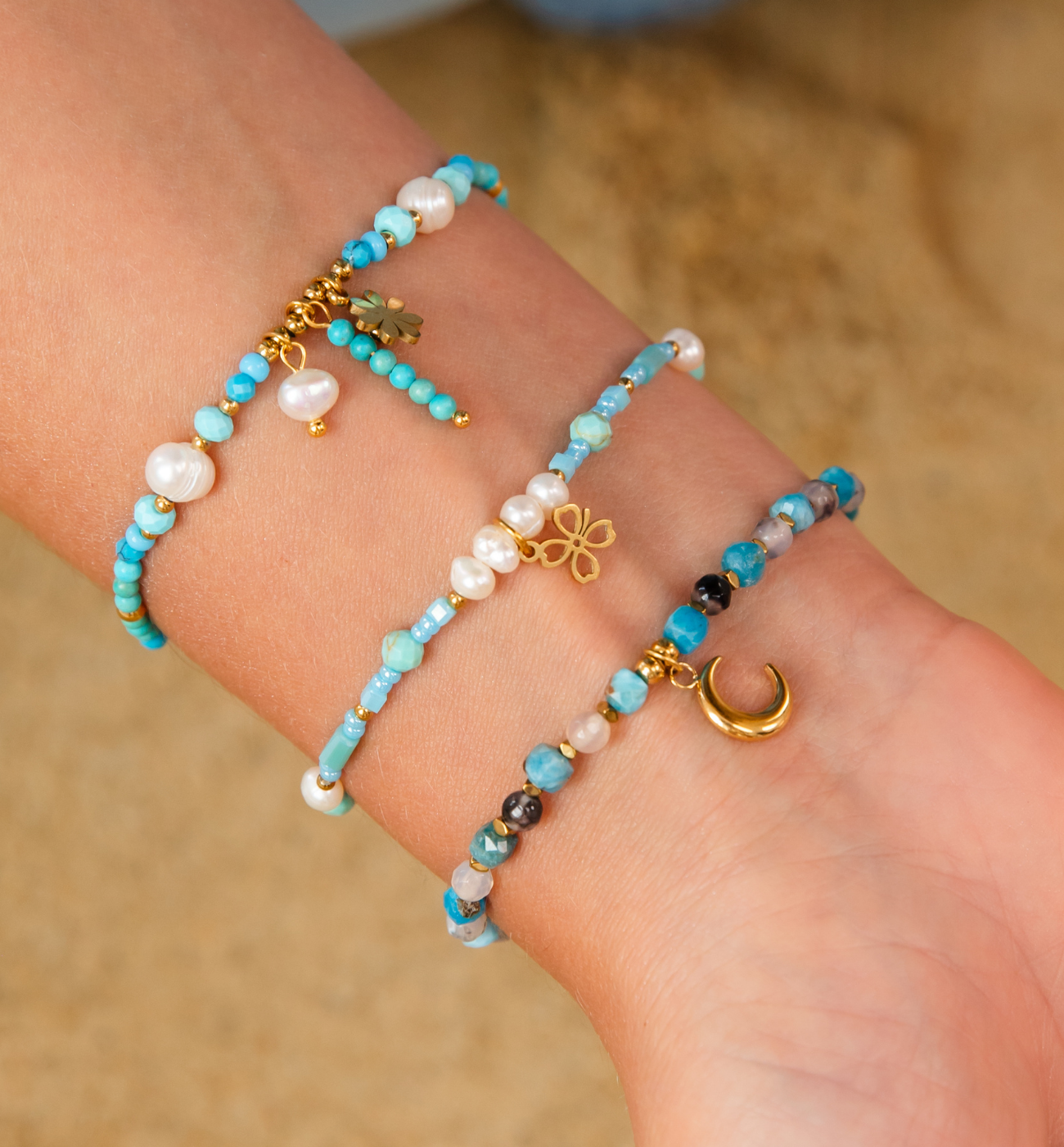 Zestaw niebieskich bransoletek z perłami Z0518 - By Dziubeka