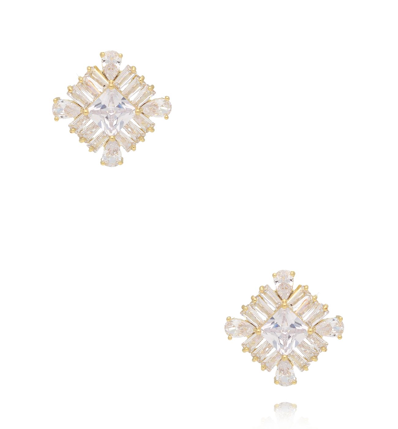 Kolczyki z cyrkoniami w formie kwadratowej rozety KLU0138 - By Dziubeka