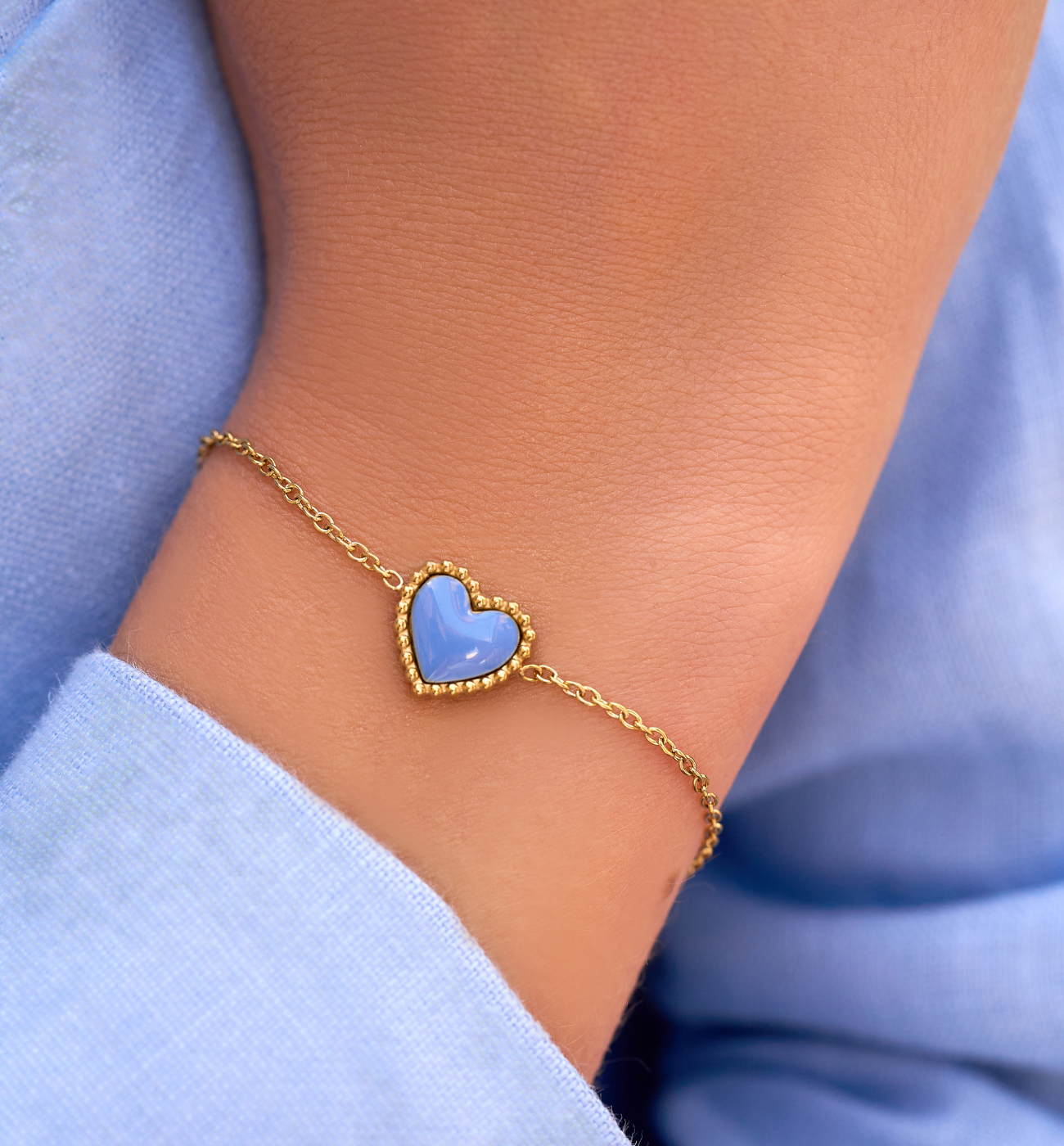 Bransoletka złota z sercem i niebieską emalią Enamel Heart - By Dziubeka