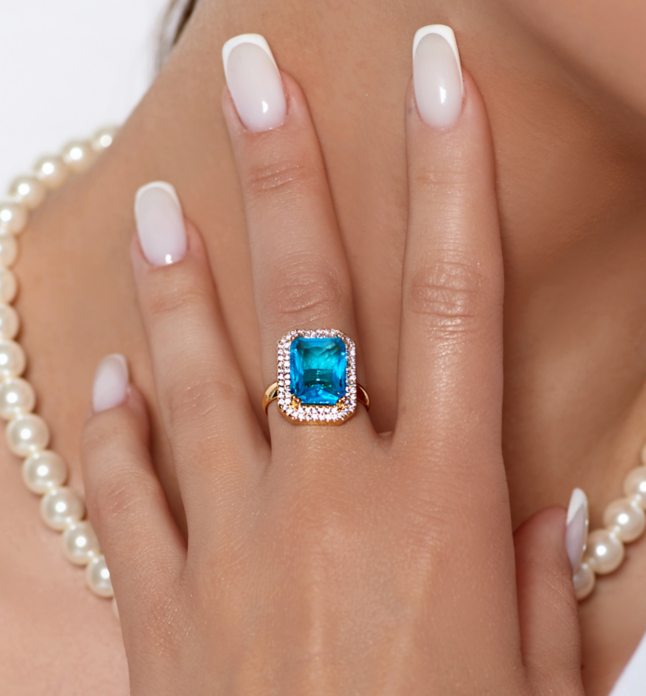 Pierścionek z niebieskim kryształkiem Majestic PSS0030 - By Dziubeka