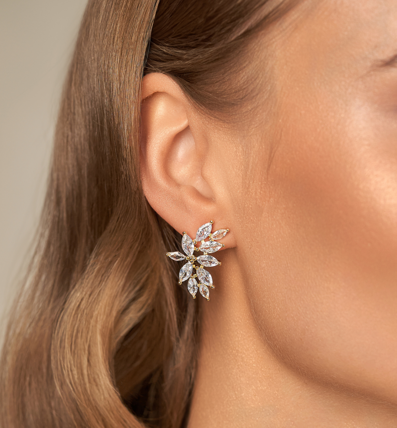 Kolczyki złote z kryształkami Souhait - By Dziubeka