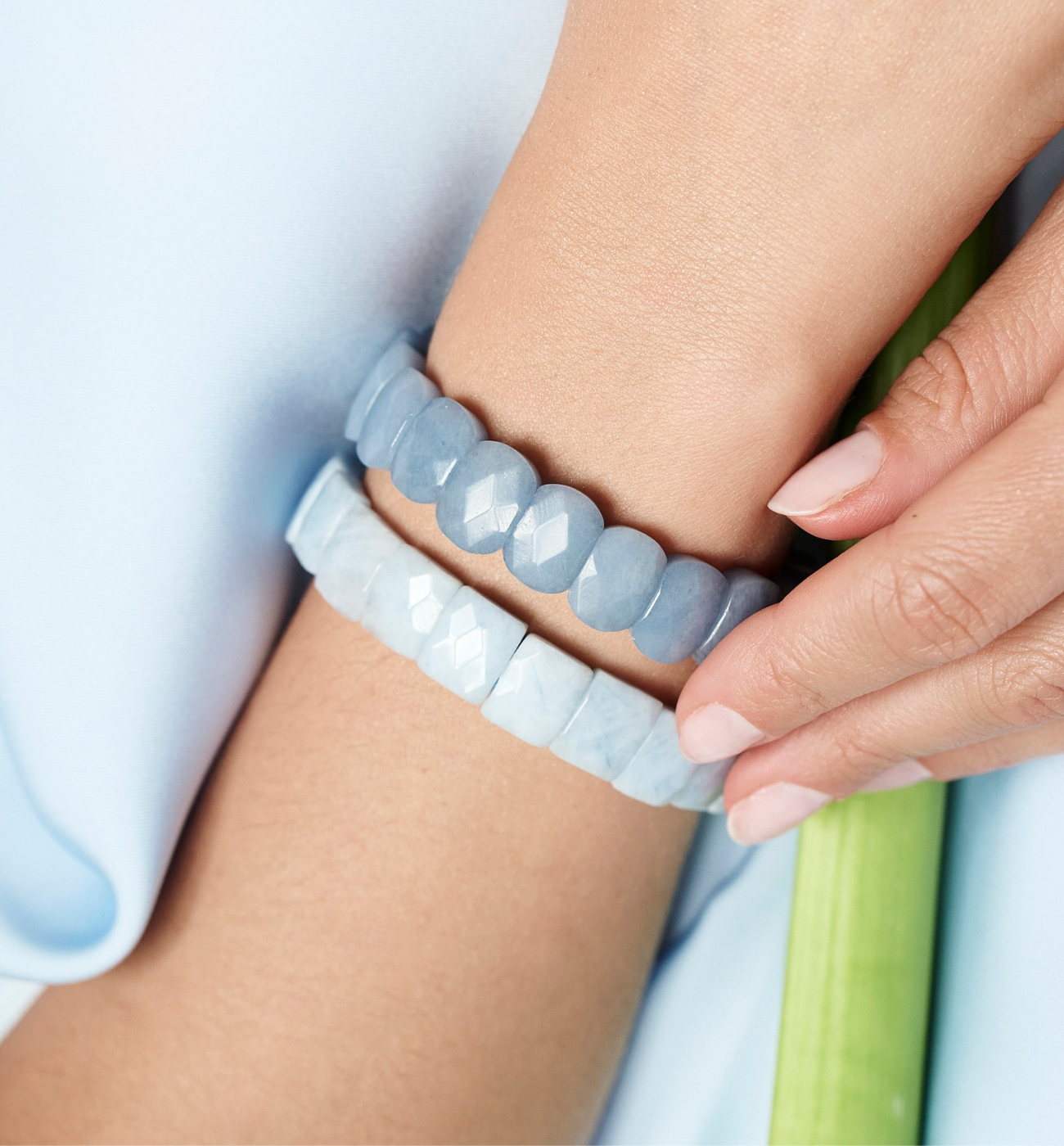 Zestaw bransoletek z kamieni w odcieniach błękitu ZN0041